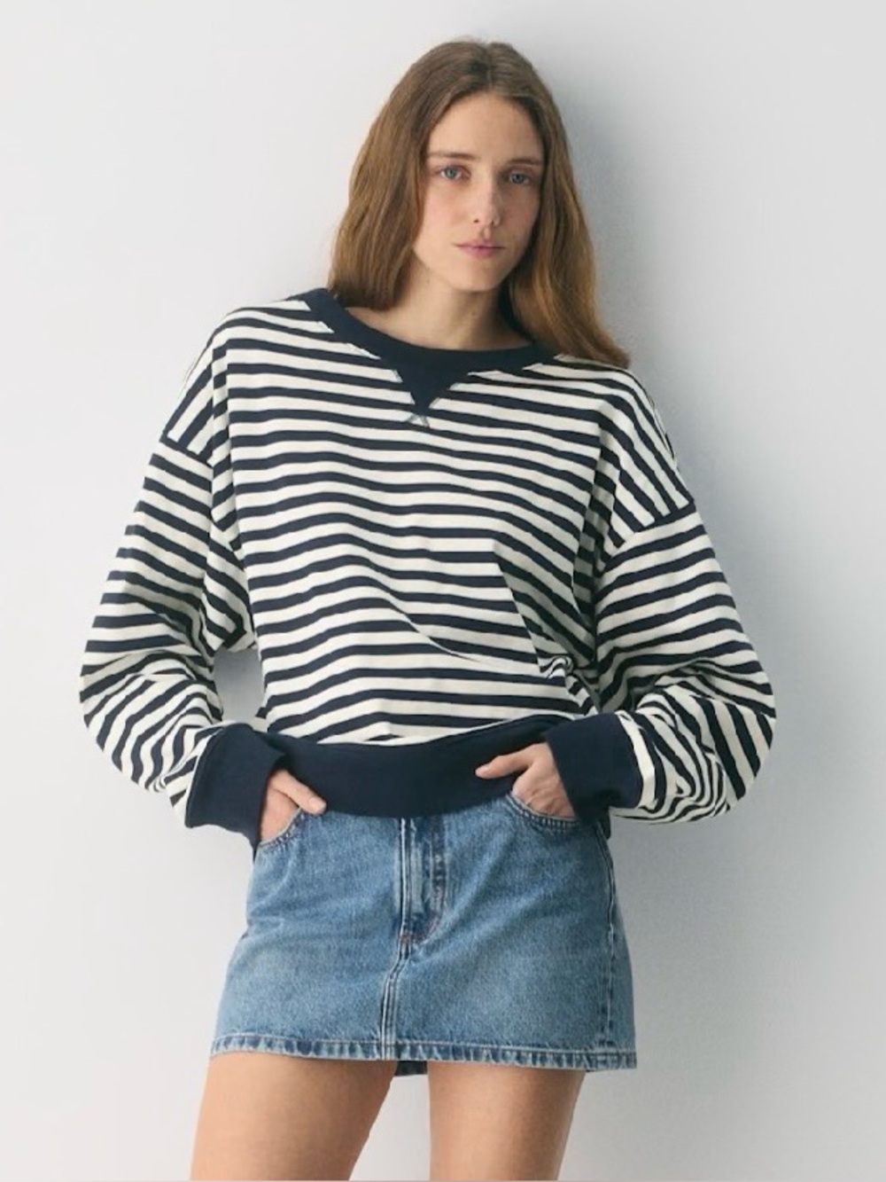 Aritzia TNA Oversized striped 100% cotton crewneck sweater Size M